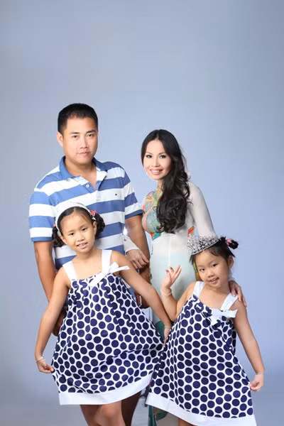 Gia đình hạnh phúc của Cẩm Ly