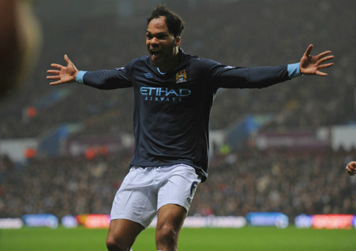 Man City mất trụ cột ở hàng thủ. Man City mất trụ cột ở hàng thủ.
