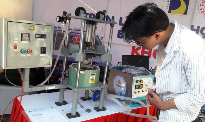 Kỳ tuyển sinh Đại học năm 2021, Trường Đại học Bách khoa Đà Nẵng xét tuyển theo 5 phương thức chính. Ảnh: AN Kỳ tuyển sinh Đại học năm 2021, Trường Đại học Bách khoa Đà Nẵng xét tuyển theo 5 phương thức chính. Ảnh: AN