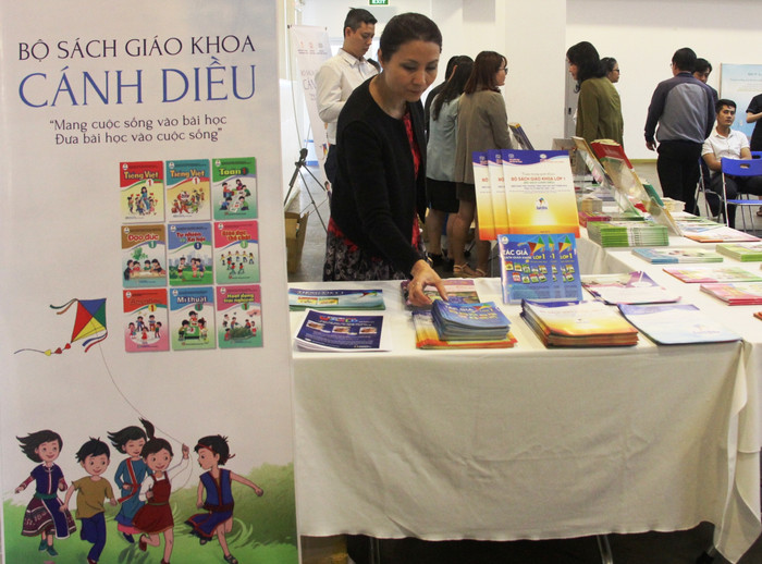 Bộ sách giáo khoa "Cánh Diều" lần đầu được giới thiệu đến giáo viên, phụ huynh ở Đà Nẵng. Ảnh: TT Bộ sách giáo khoa "Cánh Diều" lần đầu được giới thiệu đến giáo viên, phụ huynh ở Đà Nẵng. Ảnh: TT