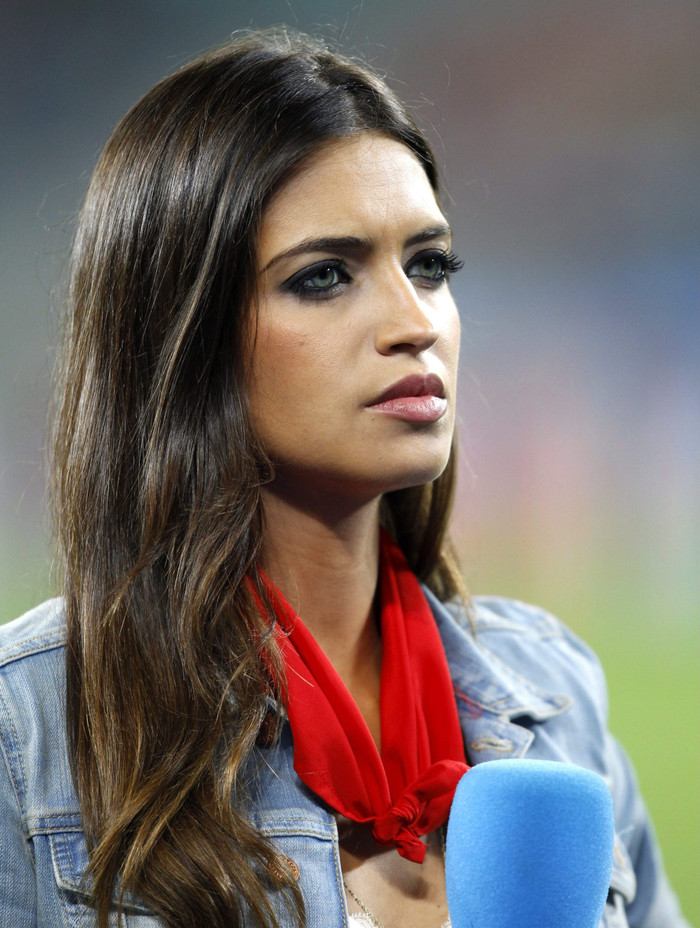 Phóng viên xinh đẹp Sara Carbonero, người tình của 'thánh Iker'.