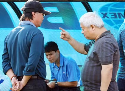 Bên cạnh lĩnh vực ngân hàng và bóng đá, bầu Kiên còn đầu tư vào rất nhiều lĩnh vực khác như du lịch, may mặc… Ông đã từng là Chủ tịch của Liên doanh dầu nhờn Caltex và Phó Chủ tịch của Liên doanh KFC Việt Nam.