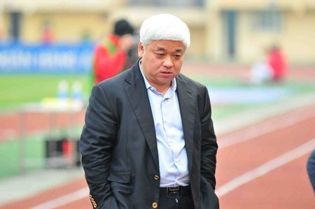 Ngoài ra, ông Kiên còn có cổ phần trong các ngân hàng lớn khác như Eximbank, Kiên Long, Vietbank, Đại Á, Techcombank. Ngoài ra, ông Kiên còn có cổ phần trong các ngân hàng lớn khác như Eximbank, Kiên Long, Vietbank, Đại Á, Techcombank.