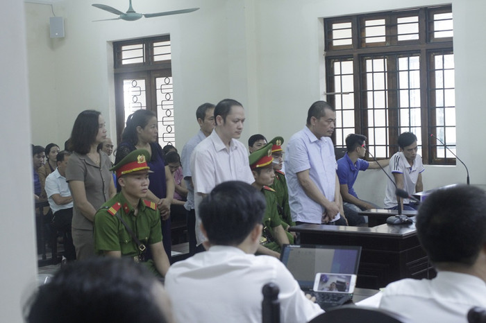Luật sư yêu cầu điều tra mở rộng liên quan đến Phó Chủ tịch tỉnh Trần Đức Quý Luật sư yêu cầu điều tra mở rộng liên quan đến Phó Chủ tịch tỉnh Trần Đức Quý