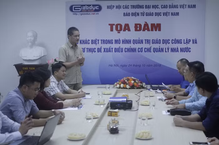 Sự khác biệt trong quản trị giữa giáo dục tư thục và công lập