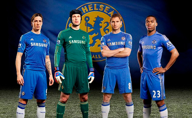 Áo thi đấu của Chelsea. Áo thi đấu của Chelsea.