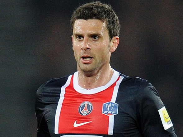 Tuyển thủ người Italia, Thiago Motta là một trong những tiền vệ thu bóng hay nhất thế giới hiện nay. Tuyển thủ người Italia, Thiago Motta là một trong những tiền vệ thu bóng hay nhất thế giới hiện nay.