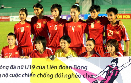 Liên đoàn Bóng đá Châu Á (AFC) chính thức trao quyền đăng cai Vòng loại thứ 2 Giải U19 Nữ Châu Á 2013 cho VFF. Vòng loại thứ 2 gồm 8 đội bóng, trong đó có 6 đội vượt qua vòng sơ loại và 2 đội xếp hạng 6-7 tại giải lần trước được vào thẳng là Việt Nam và Thái Lan. Tám đội này sẽ chia thành 2 bảng trong đó chủ nhà Việt Nam ở bảng B, thi đấu vòng tròn một lượt chọn 2 đội nhất của 2 bảng vào đấu play-off để tranh suất vào VCK.