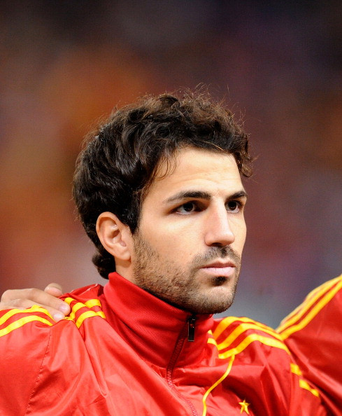 Cũng liên quan đến Barca, tiền vệ Fabregas công khai ý định muốn chiếm vị trí của Xavi sau màn trình diễn ấn tượng cuối tuần trước. Cũng liên quan đến Barca, tiền vệ Fabregas công khai ý định muốn chiếm vị trí của Xavi sau màn trình diễn ấn tượng cuối tuần trước.