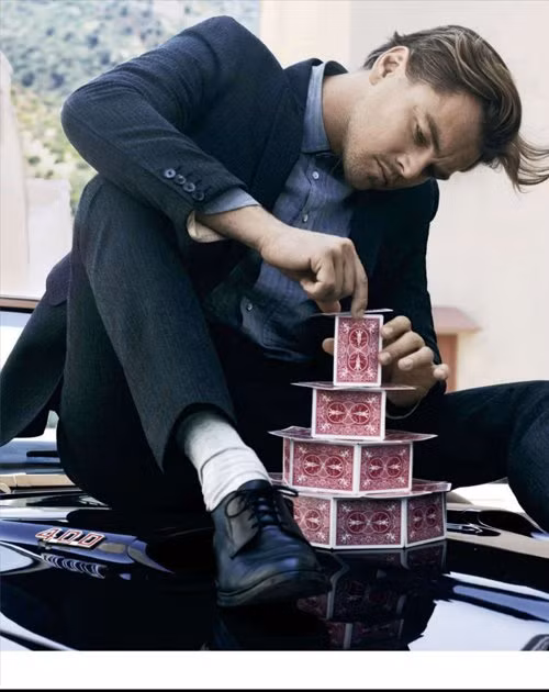 Nam diễn viên của "Sự khởi nguồn" có những bức hình đầy nghệ thuật được chụp bởi Craig McDean.