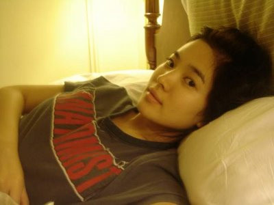 Song Hye Kyo xinh đẹp với khuôn không hề "makeup" của mình.