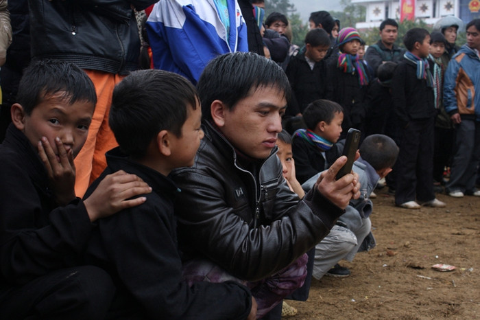 Trận đấu kịch liệt khiến người xem không nỡ để những hình ảnh ấn tượng trôi vào dĩ vãng... Trận đấu kịch liệt khiến người xem không nỡ để những hình ảnh ấn tượng trôi vào dĩ vãng...