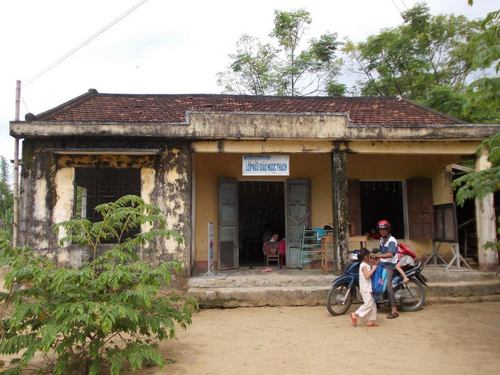 Lớp học mần non ở thôn Ngọc Thạch đã xuống cấp trầm trọng
