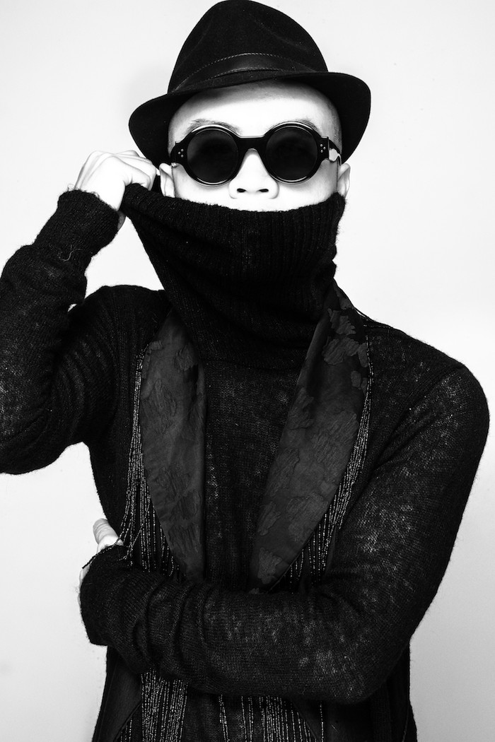 Anh là nhà thiết kế tiên phong tại Việt Nam tự tổ chức các show diễn thời trang riêng theo định kì hàng năm. Sau mỗi show diễn, các sản phẩm thời trang của anh luôn được khách hàng đón nhận nồng nhiệt và nhanh chóng đi vào cuộc sống hàng ngày. Anh là nhà thiết kế tiên phong tại Việt Nam tự tổ chức các show diễn thời trang riêng theo định kì hàng năm. Sau mỗi show diễn, các sản phẩm thời trang của anh luôn được khách hàng đón nhận nồng nhiệt và nhanh chóng đi vào cuộc sống hàng ngày.