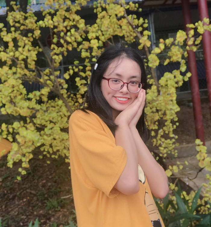 Nguyễn Thị Trà My, thủ khoa khối D1 của cả nước (ảnh do nhân vật cung cấp).