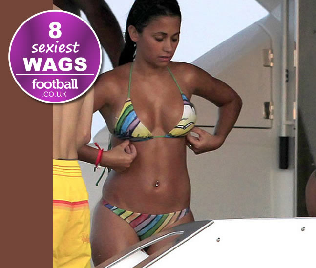 Antonella roccuzzo giường như ngày càng trở nên nổi tiếng khi nàng liên tục xuất hiện trên các cuộc bình chọn như WAGs mặc bikini gợi cảm nhất hay WAGs quyến rũ nhất của các cầu thủ dự Champions League năm nay Antonella roccuzzo giường như ngày càng trở nên nổi tiếng khi nàng liên tục xuất hiện trên các cuộc bình chọn như WAGs mặc bikini gợi cảm nhất hay WAGs quyến rũ nhất của các cầu thủ dự Champions League năm nay