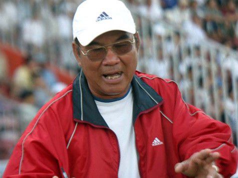 VPF có thể sẽ thí điểm mời các vị giám sát là các chuyên gia bóng đá, chuyên gia trong lĩnh vực thể thao như cựu HLV Thanh Hóa Trần Văn Phúc để tạo ra sự cạnh tranh. VPF có thể sẽ thí điểm mời các vị giám sát là các chuyên gia bóng đá, chuyên gia trong lĩnh vực thể thao như cựu HLV Thanh Hóa Trần Văn Phúc để tạo ra sự cạnh tranh.