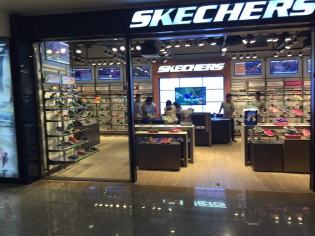 Gian hàng trong siêu thị.