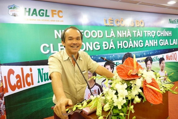 Bầu Đức tin tưởng Hoàng Anh Gia Lai sẽ thành công với lứa cầu thủ trẻ - Ảnh: Bạch Dương Bầu Đức tin tưởng Hoàng Anh Gia Lai sẽ thành công với lứa cầu thủ trẻ - Ảnh: Bạch Dương