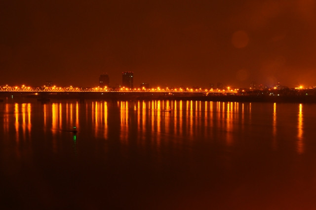 Cầu Chương Dương nhìn từ cầu Long Biên.