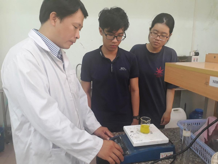 Sinh viên Trường Đại học Tài nguyên và môi trường Thành phố Hồ Chí Minh trong tiết học (Nguồn: Fanpage nhà trường). Sinh viên Trường Đại học Tài nguyên và môi trường Thành phố Hồ Chí Minh trong tiết học (Nguồn: Fanpage nhà trường).