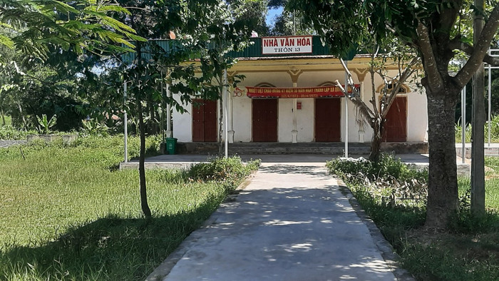 Nhà văn hóa thôn 13, xã Quỳnh Tân một trong những địa điểm trước đó diễn ra hoạt động dạy phụ đạo tiếng Anh miễn phí trong dịp hè của đoàn thanh niên xã này. Ảnh: CTV Nhà văn hóa thôn 13, xã Quỳnh Tân một trong những địa điểm trước đó diễn ra hoạt động dạy phụ đạo tiếng Anh miễn phí trong dịp hè của đoàn thanh niên xã này. Ảnh: CTV