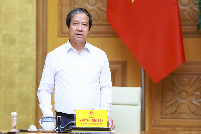 Bộ trưởng Bộ Giáo dục và Đào tạo Nguyễn Kim Sơn phát biểu tại phiên họp. img8977-17305474522901472117186.jpg