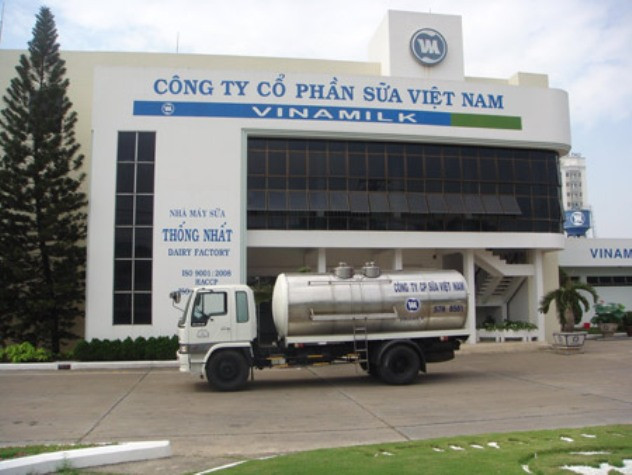 Doanh thu Vinamilk năm 2014 đạt 33.068 tỷ đồng tăng hơn 1.000 tỷ đồng so với năm 2013 (ảnh minh họa) Doanh thu Vinamilk năm 2014 đạt 33.068 tỷ đồng tăng hơn 1.000 tỷ đồng so với năm 2013 (ảnh minh họa)