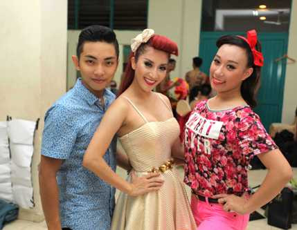 Khánh Thi và các học trò