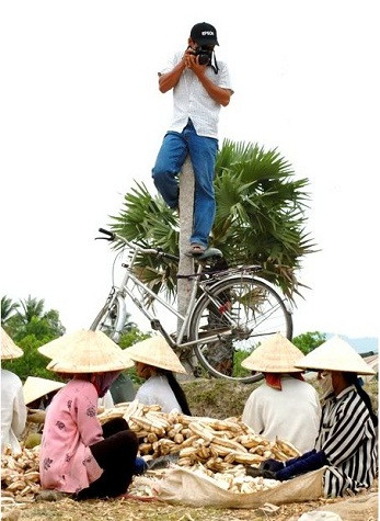 Bất cứ vật dụng nào cũng có thể trở thành "đồng nghiệp" đắc lực. Bất cứ vật dụng nào cũng có thể trở thành "đồng nghiệp" đắc lực.