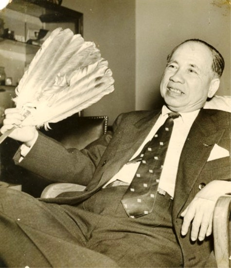 Người đời biết nhiều về Trương Văn Bền với tên gọi khác "ông vua xà bông Đông Dương". Cái tên đó bắt nguồn từ chính mặt hàng "xà bông cô Ba" của ông ngập tràn thị trường Việt Nam và Đông Dương. Người đời biết nhiều về Trương Văn Bền với tên gọi khác "ông vua xà bông Đông Dương". Cái tên đó bắt nguồn từ chính mặt hàng "xà bông cô Ba" của ông ngập tràn thị trường Việt Nam và Đông Dương.