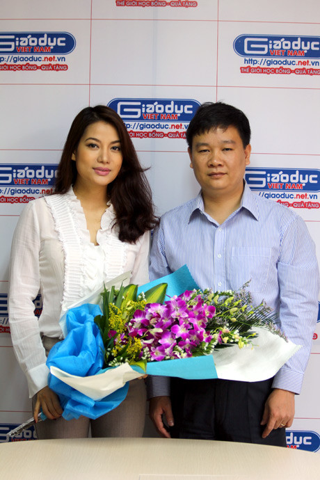 Báo Giáo dục Việt Nam hy vọng sẽ có nhiều hơn nữa những sự chung tay giúp đỡ của xã hội với Lớp học Hy vọng Báo Giáo dục Việt Nam hy vọng sẽ có nhiều hơn nữa những sự chung tay giúp đỡ của xã hội với Lớp học Hy vọng