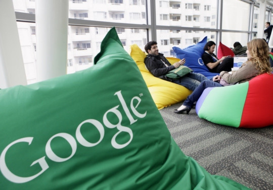 Thương hiệu tìm kiếm hàng đầu Google là điểm đến hấp dẫn cho sinh viên vừa ra trường. Bạn nhận được mức lương 87.500 USD/năm (khoảng 1,84 tỷ đồng). Thương hiệu tìm kiếm hàng đầu Google là điểm đến hấp dẫn cho sinh viên vừa ra trường. Bạn nhận được mức lương 87.500 USD/năm (khoảng 1,84 tỷ đồng).