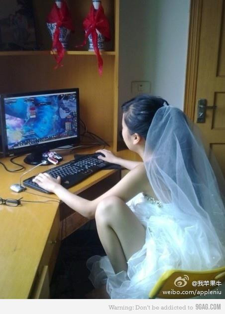 Chồng em đế chế thâu đêm Nên em dâu mới cũng thêm game này