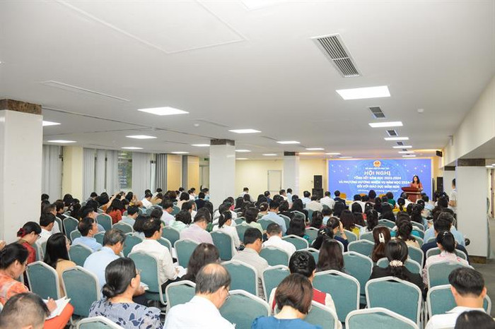 Quang cảnh hội nghị. Quang cảnh hội nghị.jpg