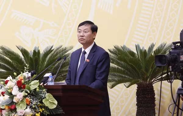 Chánh án tòa án nhân dân thành phố Hà Nội Nguyễn Hữu Chính (ảnh kinhtedothi.vn). Chánh án tòa án nhân dân thành phố Hà Nội Nguyễn Hữu Chính (ảnh kinhtedothi.vn).