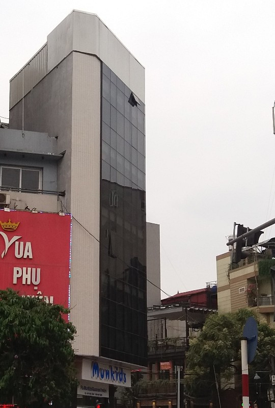 Cong trình siêu mỏng, siêu méo sô 362 Xã Đàn đã được hoàn thành và đưa vào sử dụng. Ảnh Hoàng Biên Cong trình siêu mỏng, siêu méo sô 362 Xã Đàn đã được hoàn thành và đưa vào sử dụng. Ảnh Hoàng Biên