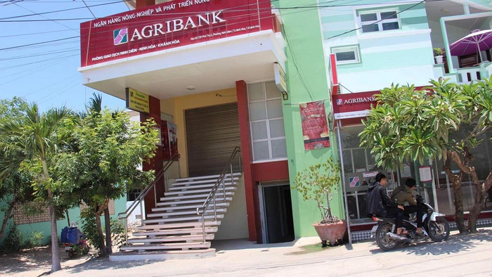 Phòng giao dịch Ninh Diêm, nơi xảy ra sự việc sổ tiết kiệm của khách hàng bị &quot;bốc hơi&quot;. Ảnh: XN