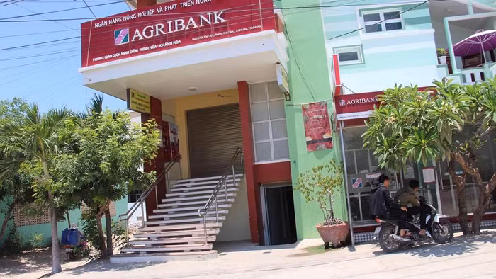 Phòng giao dịch Ninh Diêm, nơi xảy ra sự việc sổ tiết kiệm của khách hàng bị "bốc hơi". Ảnh: XN