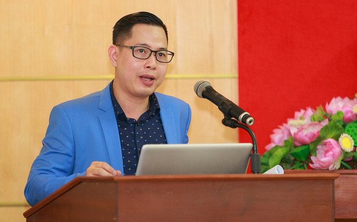 Tiến sĩ Trần Thành Nam thông tin, hiện nay qua khảo sát, có 80% học sinh đạt yêu cầu khi đánh giá toàn diện, 15% cần tham vấn học đường, 5% cần can thiệp sâu. (Ảnh: Thành Long) Tiến sĩ Trần Thành Nam thông tin, hiện nay qua khảo sát, có 80% học sinh đạt yêu cầu khi đánh giá toàn diện, 15% cần tham vấn học đường, 5% cần can thiệp sâu. (Ảnh: Thành Long)