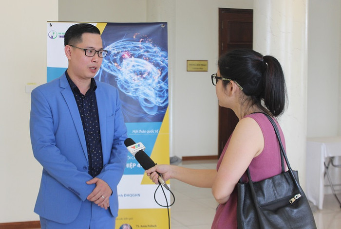 Tiến sĩ Trần Thành Nam cho rằng không thể chọn giáo viên ở bất cứ môn học nào vào làm công tác tham vấn tâm lí học đường. (Ảnh: Yến Dương Tiến sĩ Trần Thành Nam cho rằng không thể chọn giáo viên ở bất cứ môn học nào vào làm công tác tham vấn tâm lí học đường. (Ảnh: Yến Dương