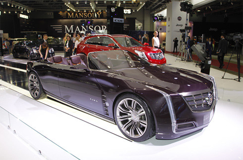 Cadillac Ciel concept trang bị động cơ công suất 425 mã lực, là phiên bản tăng áp turbin kép từ loại V6 dung tích 3,6 lít của GM với hệ thống phun nhiên liệu trực tiếp và được gia tăng sức mạnh từ hệ thống hybrid sử dụng pin Li-ion. Cadillac Ciel concept trang bị động cơ công suất 425 mã lực, là phiên bản tăng áp turbin kép từ loại V6 dung tích 3,6 lít của GM với hệ thống phun nhiên liệu trực tiếp và được gia tăng sức mạnh từ hệ thống hybrid sử dụng pin Li-ion.