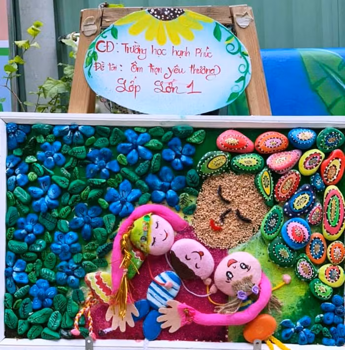 Ngoài sự tư duy, sáng tạo còn đòi hỏi trẻ phải có tính kiên nhẫn để hoàn thành bức tranh.