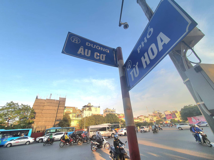 Sẽ tổ chức lại giao thông trên tuyến đường Âu Cơ để phục vụ thi công. Ảnh: Trung Dũng Sẽ tổ chức lại giao thông trên tuyến đường Âu Cơ để phục vụ thi công. Ảnh: Trung Dũng