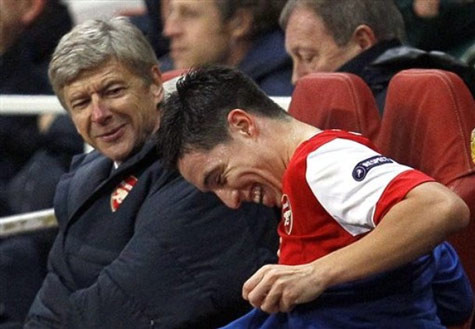 Wenger: "Người này đi thì người khác tất sẽ xuất hiện". Wenger: "Người này đi thì người khác tất sẽ xuất hiện".