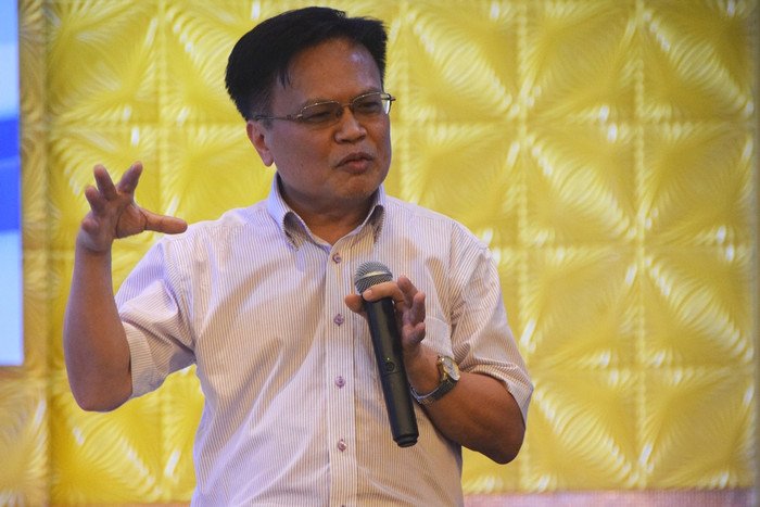 Tiến sĩ Nguyễn Đình Cung cho rằng không nên duy trì quy định “Công bố phù hợp quy định an toàn thực phẩm” - ảnh Hoàng Lực