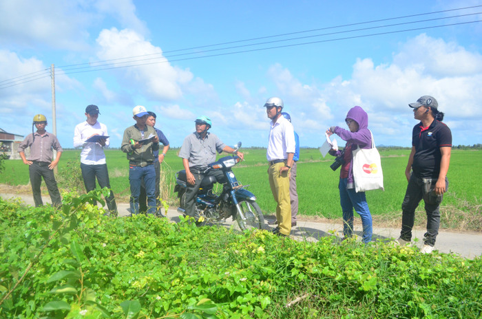 Khảo sát địa điểm xây cầu tại xã Hoà Điền, huyện Kiên Lương, tỉnh Kiên Giang Khảo sát địa điểm xây cầu tại xã Hoà Điền, huyện Kiên Lương, tỉnh Kiên Giang