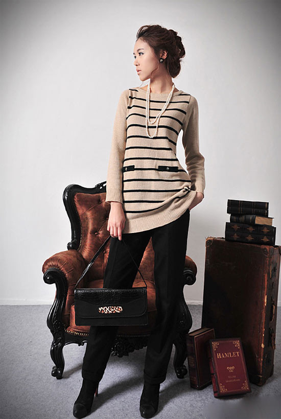 Áo len mỏng trùm hông, cũng khiến bạn phần nào che dấu được khuyết điểm. Áo len mỏng trùm hông, cũng khiến bạn phần nào che dấu được khuyết điểm.