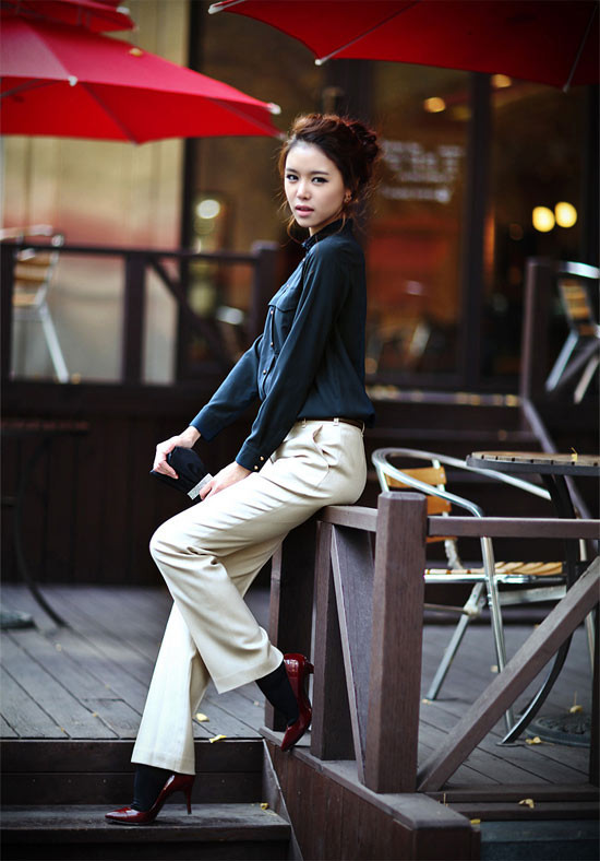 Bạn hãy nhớ nguyên tắc này nhé, màu móng tay nên cùng tông với phụ kiện như giày hoặc thắt lưng, sẽ khiến phong cách của bạn hoàn hảo hơn. Bạn hãy nhớ nguyên tắc này nhé, màu móng tay nên cùng tông với phụ kiện như giày hoặc thắt lưng, sẽ khiến phong cách của bạn hoàn hảo hơn.