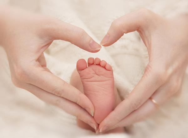 Sau khi được 1 người bạn chia sẻ bức ảnh khá ý nghĩa về tình mẫu tử, siêu mẫu Xuân Lan đã không kiềm được xúc động, cô thốt lên: “Con là tình yêu của mẹ, bé Thỏ ơi! Tình mẫu tử luôn thiêng liêng nhất đúng không cả nhà!? Sau khi được 1 người bạn chia sẻ bức ảnh khá ý nghĩa về tình mẫu tử, siêu mẫu Xuân Lan đã không kiềm được xúc động, cô thốt lên: “Con là tình yêu của mẹ, bé Thỏ ơi! Tình mẫu tử luôn thiêng liêng nhất đúng không cả nhà!?